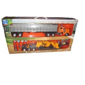 New-Ray Long Hauler 1:32 Scale Simi Truck & Loader & Trailer Construction Crew